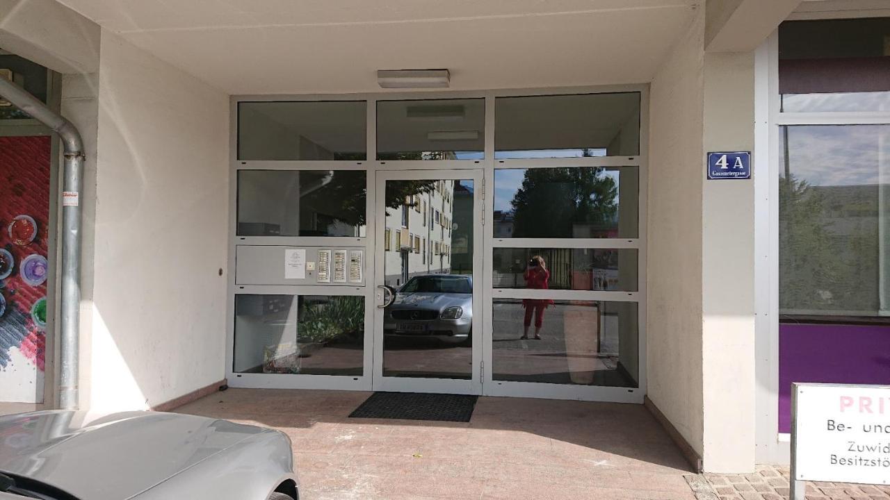 Wohnen Im Kolonialstil Inklusive Tiefgarage, Kontaktloser Check-In Klagenfurt am Woerthersee Buitenkant foto